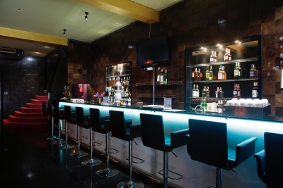 Ночной клуб и бар на Патонге