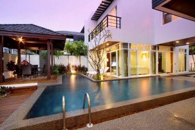 Modern 4 bedroom villa