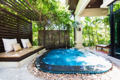 Cozy Villa with Jacuzzi on Nai Harn