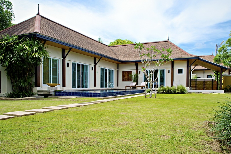Villa in Bang Tao, ready to move-in